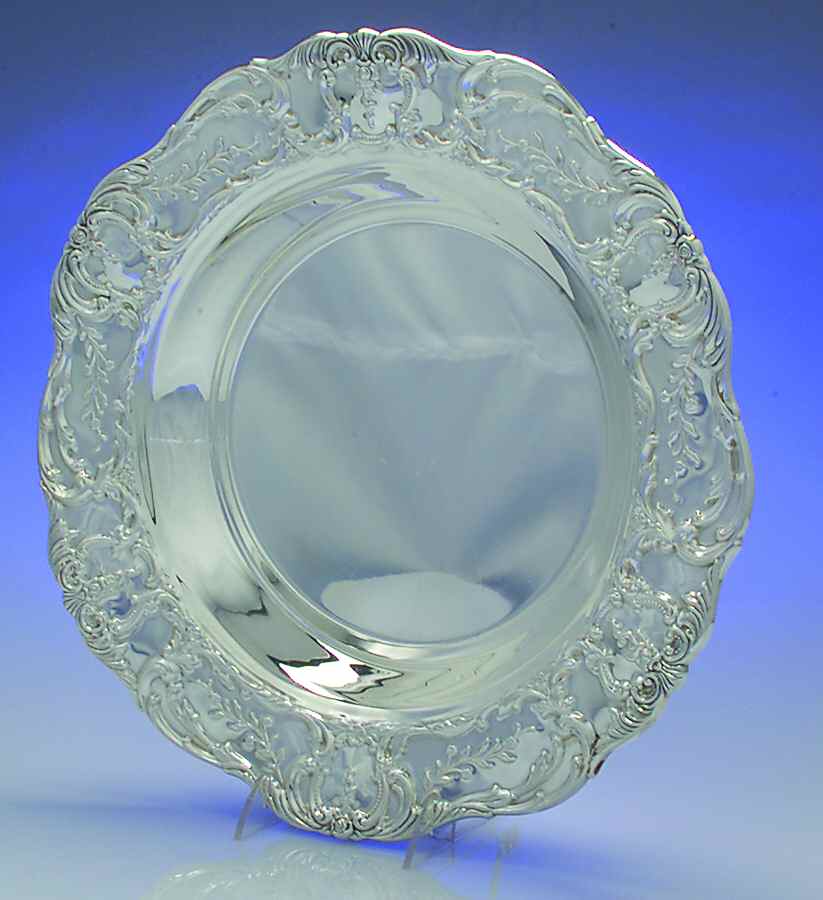 Grand Victorian (Silverplate, Hollowware) Pie Plate & Glass Liner by Wallace Silver-1