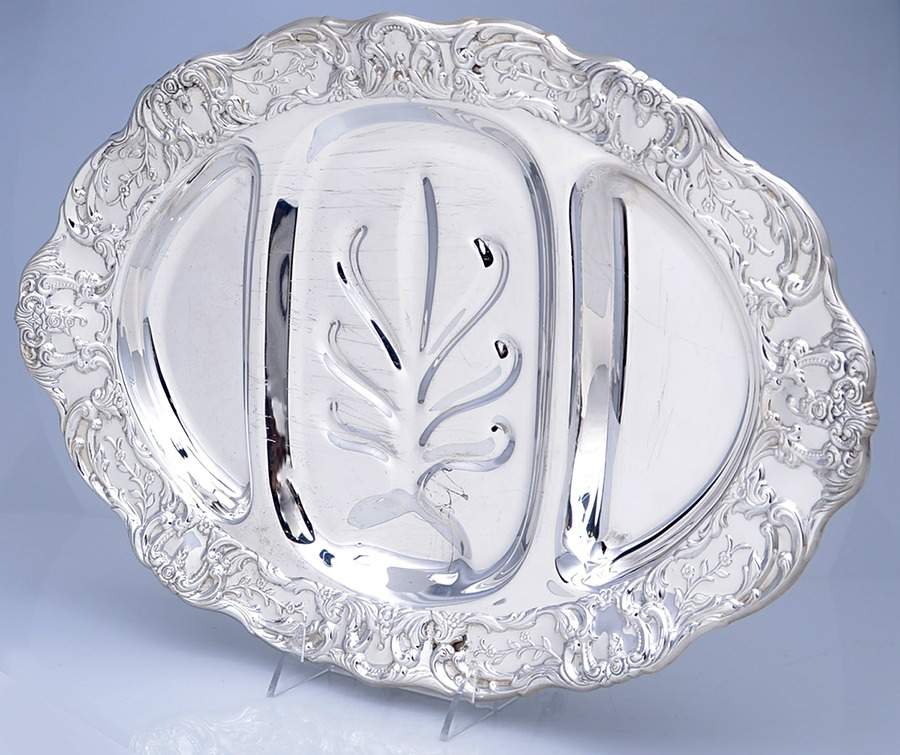 Grand Victorian (Silverplate, Hollowware) Large Plated Meat Platter-3 Part by Wallace Silver-1