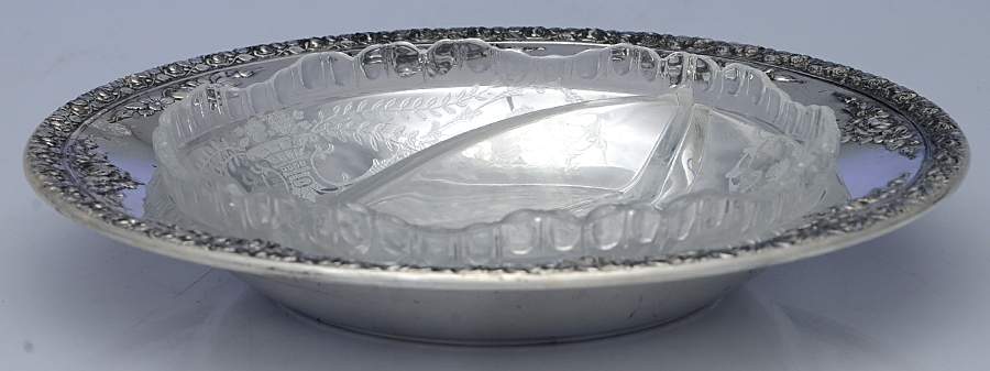 Normandie (Sterling, 1933, Hollowware) Bon Bon Bowl with Crysal Divided Insert by Wallace Silver-1