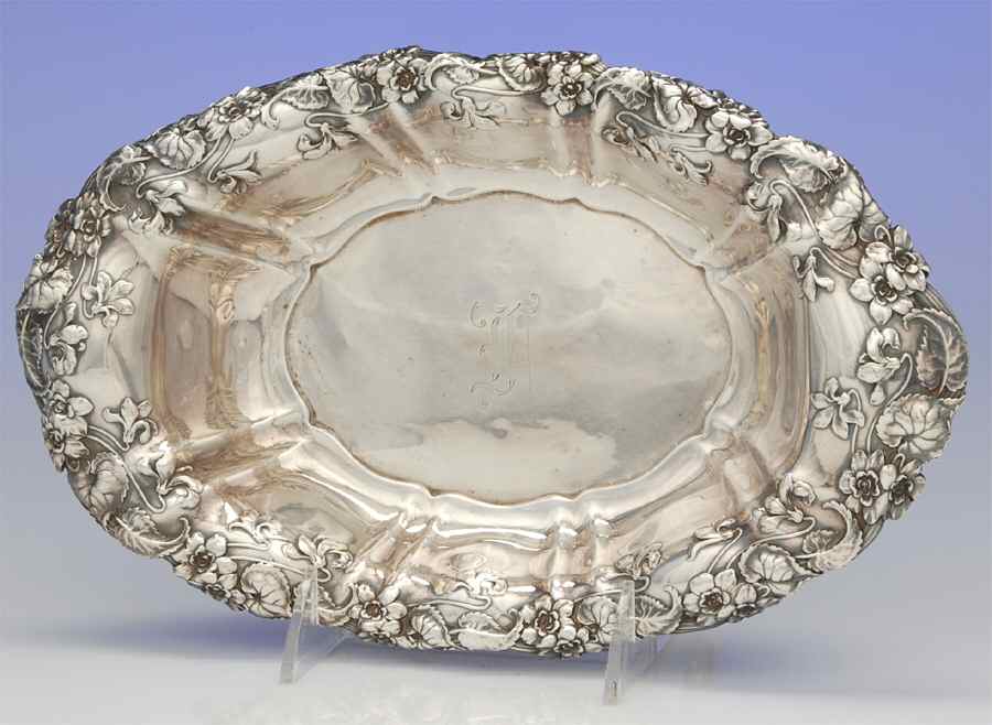 Violet (Sterling, 1905, Hollowware) 11" Oval Vegetable Bowl by Whiting Manf Co-1