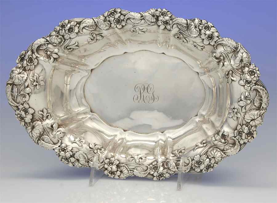 Violet (Sterling, 1905, Hollowware) 11" Oval Vegetable Bowl by Whiting Manf Co-1