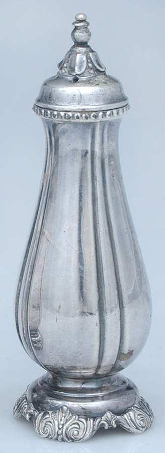 Stradivari (Silverplate, Hollowware) Pepper Shaker by Wallace Silver-1