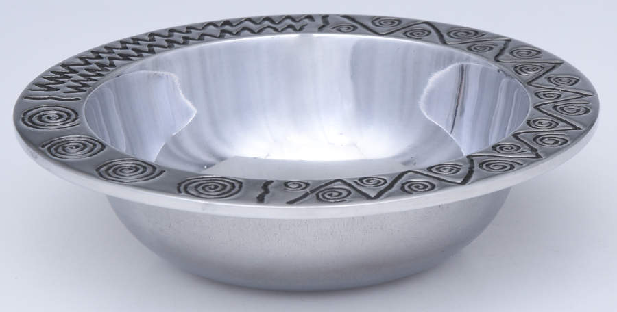 Reggae (Armetale, Hollowware) 6" Round Dipping Bowl by Wilton Armetale-1