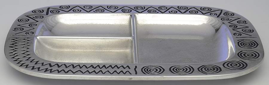 Reggae (Armetale, Hollowware) 14" Rectangular Divided Tray by Wilton Armetale-1