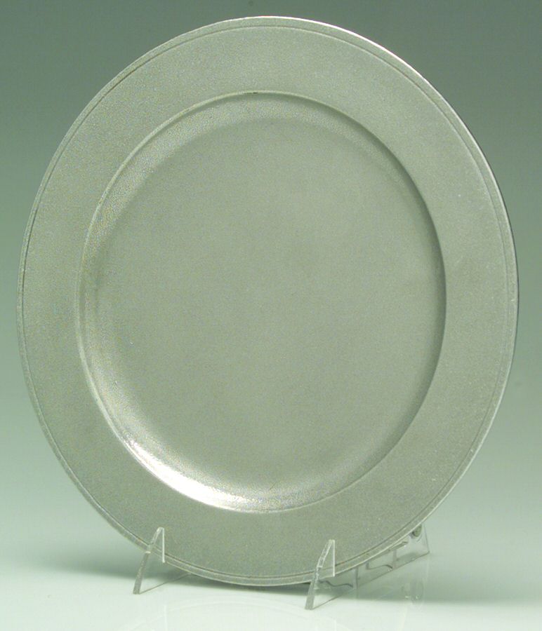 Plough Tavern (Armetale, Hollowware, Satin) Dinner Plate by Wilton Armetale-1