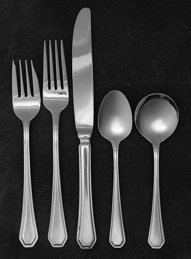 Casino (Stainless) 40  Piece Estate Set by Wallace Silver-1