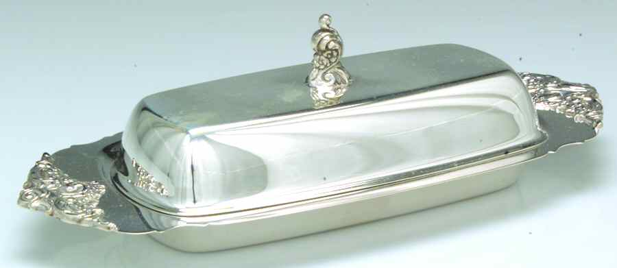 Baroque (Silverplate, Hollowware, Newer) 1/4 Pound Covered Butter & Liner by Wallace Silver-1