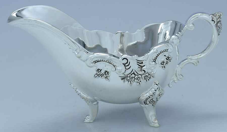 Baroque (Silverplate, Hollowware, Newer) Plated Gravy Boat No Underplate by Wallace Silver-1