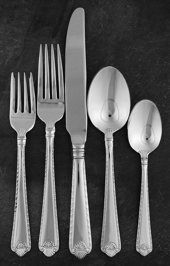 French Shell (Stainless) 5 Piece Place Setting by Wallace Silver-1