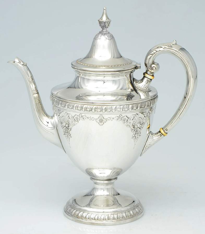 Sir Christopher (Sterling, Hollowware, #4050) Teapot by Wallace Silver-1