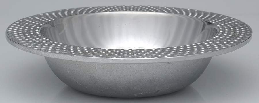 Polka (Armetale, Hollowware) Medium Round Vegetable Bowl by Wilton Armetale-1
