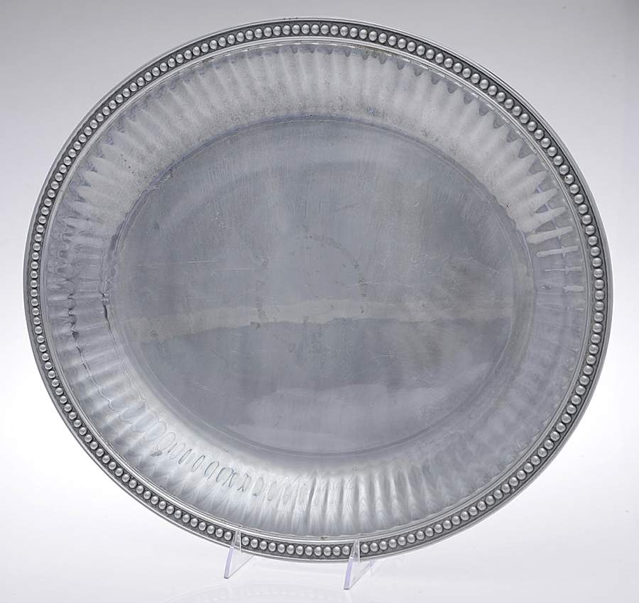 Flutes & Pearls (Pewter, Hollowware) 18" Oval Serving Platter by Wilton Armetale-1