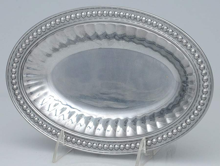 Flutes & Pearls (Pewter, Hollowware) Underplate for Gravy Boat by Wilton Armetale-1