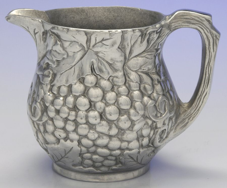 Majolica (Pewter, Hollowware) 40 Oz Pitcher by Wilton Armetale-1
