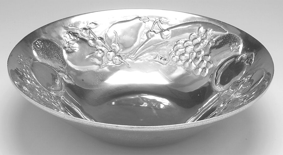 Fruit (Armetale, Hollowware) Large Round Vegetable Bowl by Wilton Armetale-1