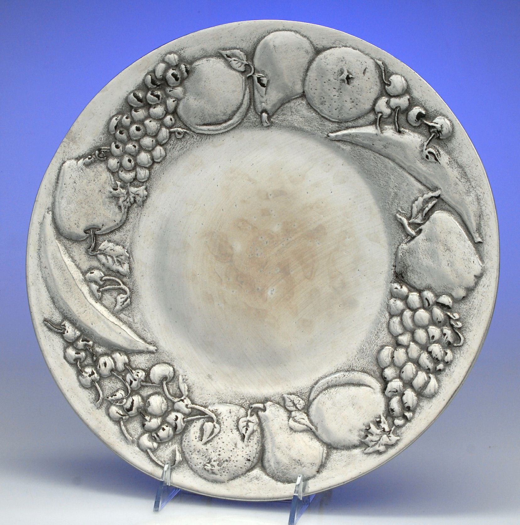 Fruit (Armetale, Hollowware) 13" Round Tray by Wilton Armetale-1