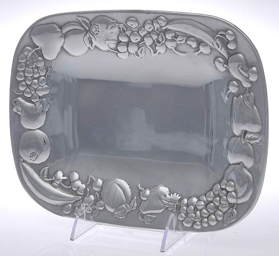 Fruit (Armetale, Hollowware) 10" Rectangular Tray by Wilton Armetale-1