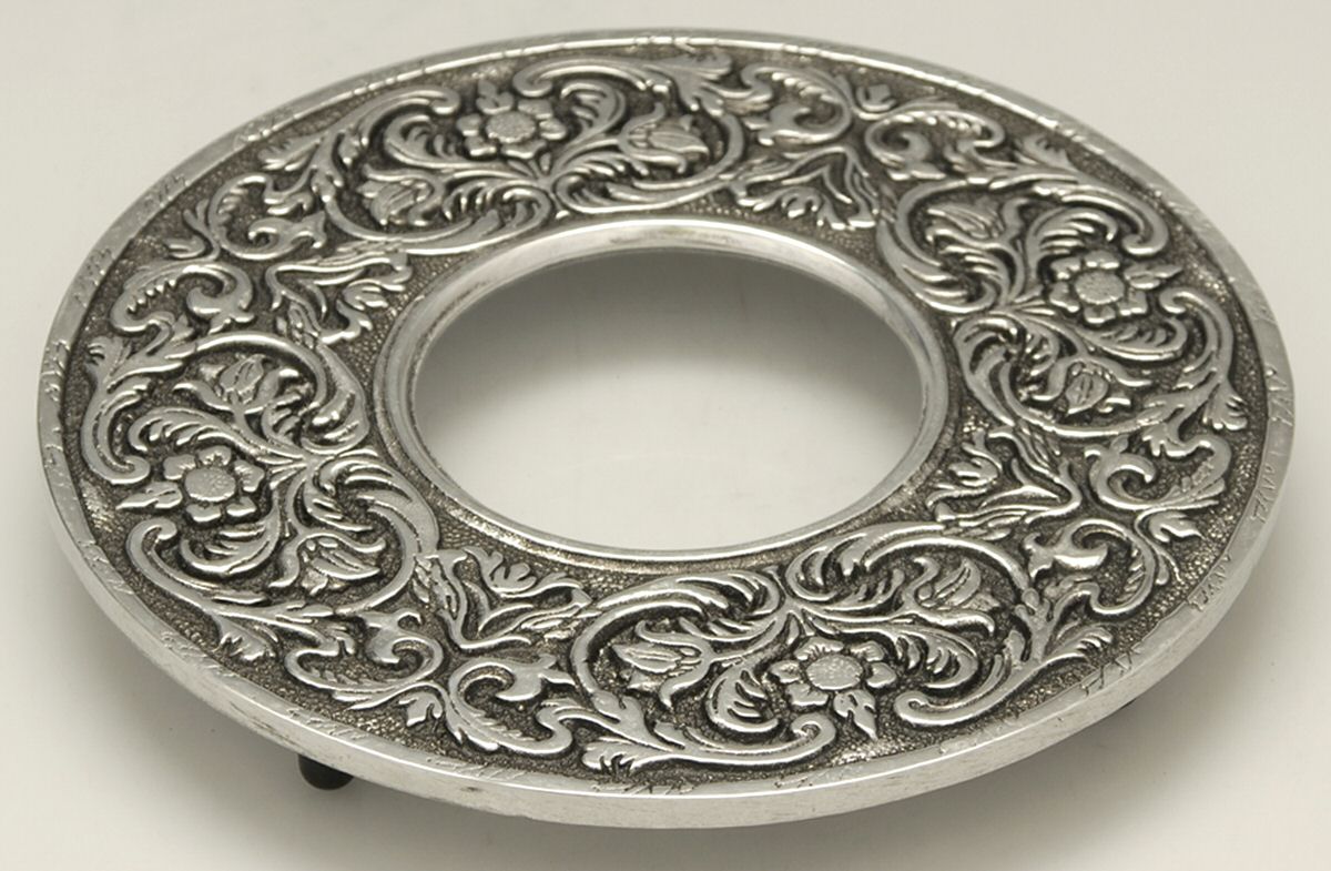 William & Mary (Armetale, Hollowware Trivet by Wilton Armetale-1