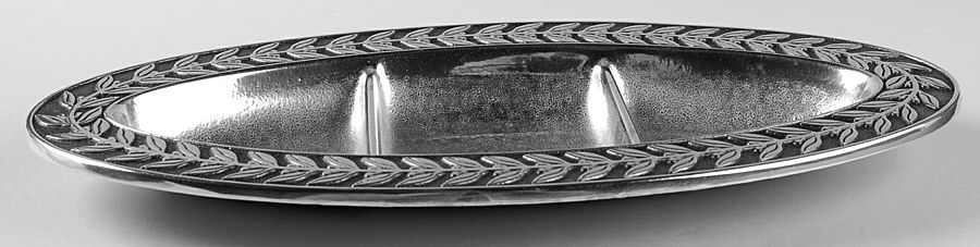 Laurelberry (Armetale, Hollowware) Divided Oval Vegetable Bowl by Wilton Armetale-1
