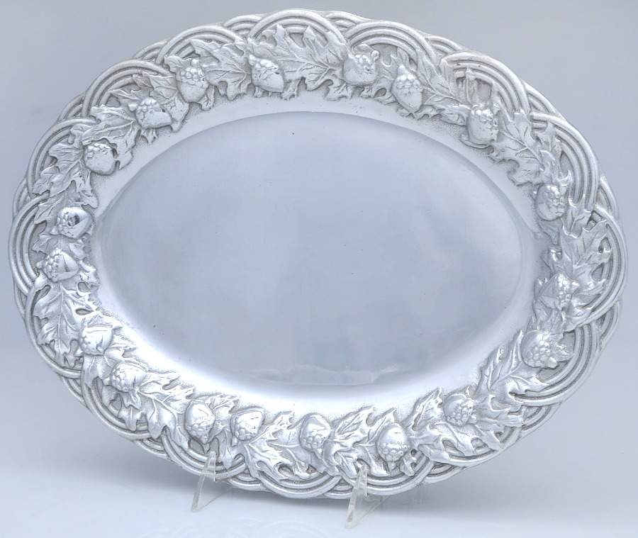 Oak Leaf & Acorn (Armetale, Hollowware) 14" Oval Serving Platter by Wilton Armetale-1