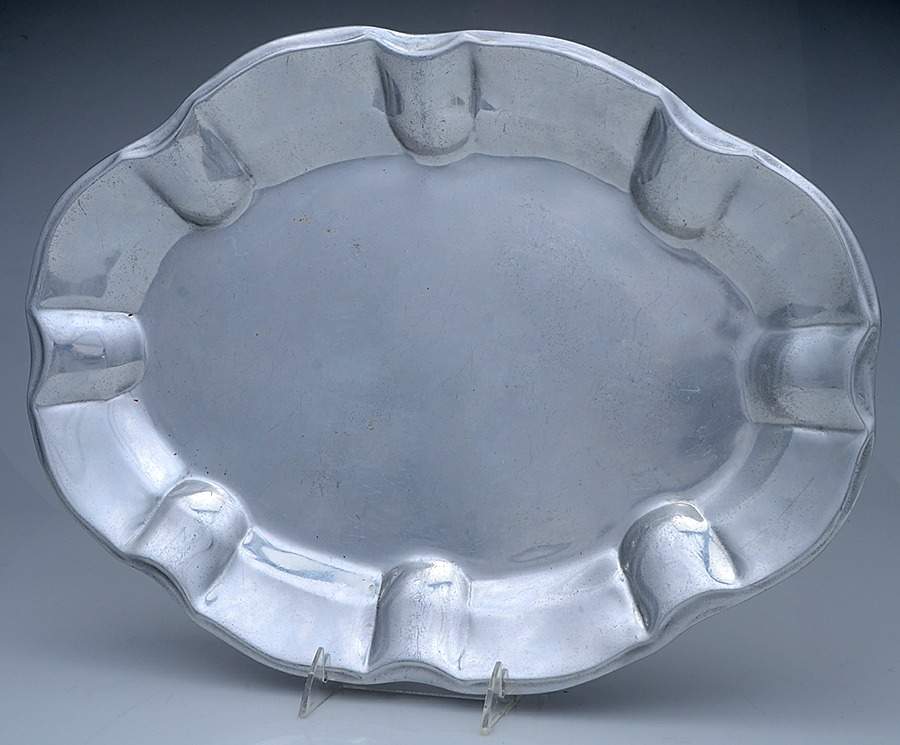 Chippendale (Armetale, Hollowware) 17" Oval Serving Platter by Wilton Armetale-1