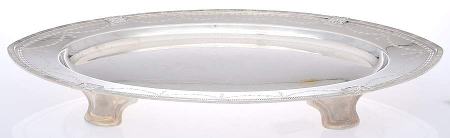 3215N (Silverplate, Hollowware) 19" Oval Serving Platter by Wallace Silver-1