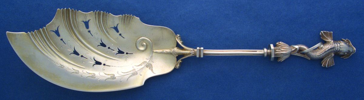 WHS22 (Sterling) Large Solid Fish Server by Wood & Hughes-1