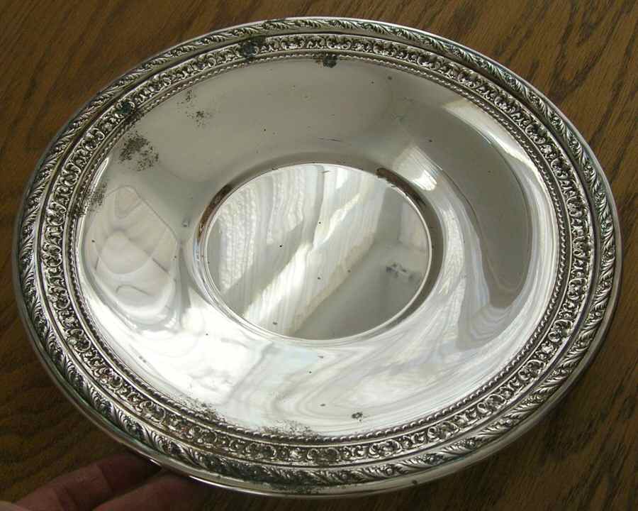 N6542 (Silverplate, Hollowware) 10" Sandwich Plate by Wallace Silver-1