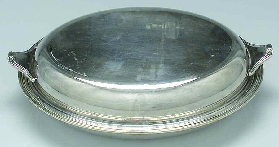 980 (Silverplate, Hollowware) Double Vegetable Bowl by Wallace Silver-1