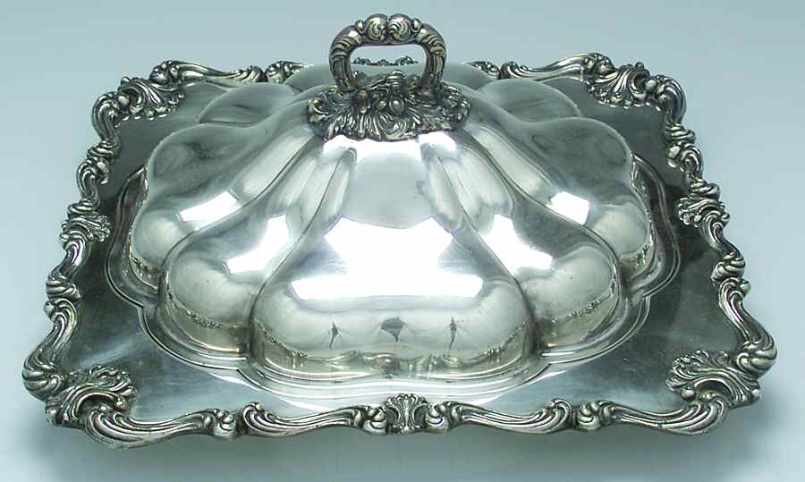 Victorian 225 (Silverplate, Hollowware) 15" Rectangular Entree Server & Lid by W & S Blackington Co-1