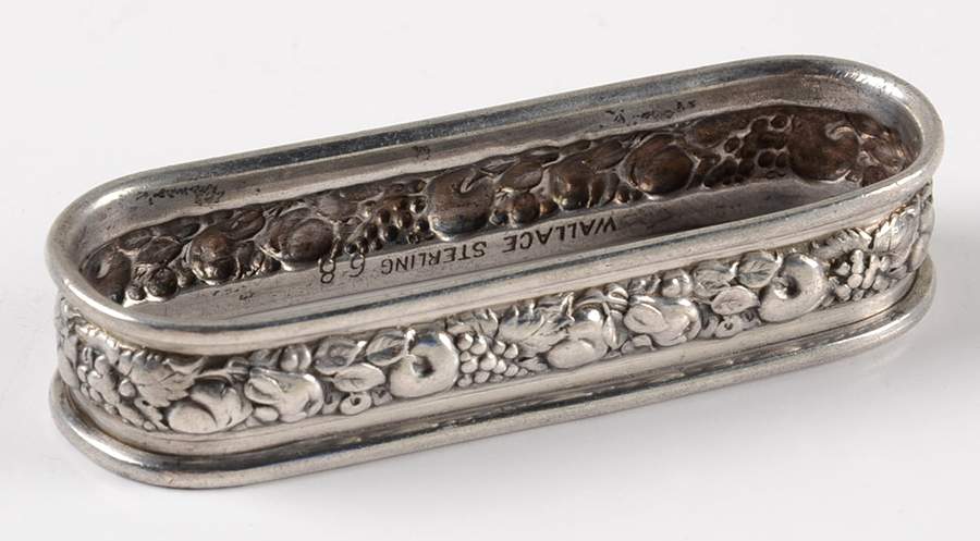 4041 (Sterling, Hollowware) Oblong Napkin Ring by Wallace Silver-1