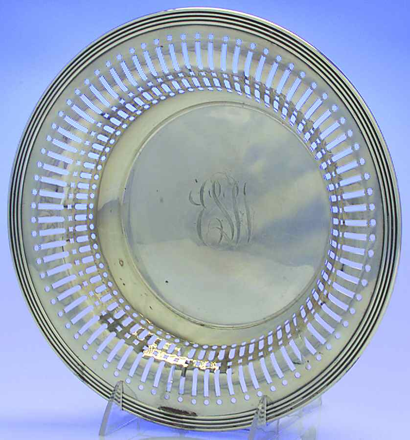 C1352 (Sterling, Hollowware) 9" Pierced Round Vegetable Bowl by Wallace Silver-1