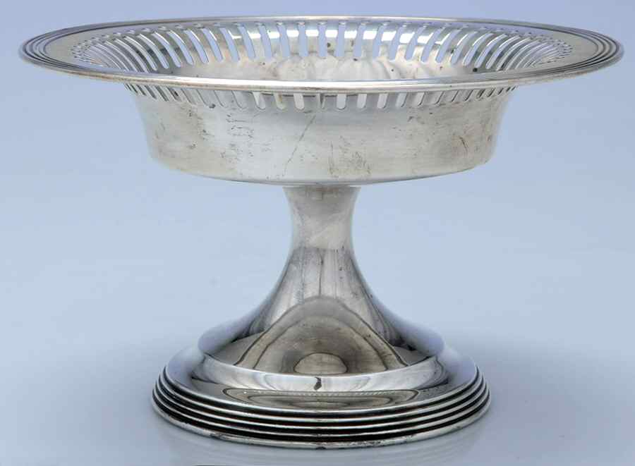 C1352 (Sterling, Hollowware) Round Compote (Height X Width) by Wallace Silver-1