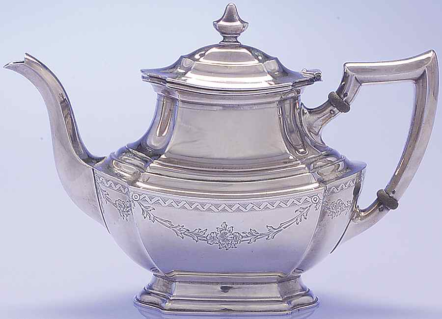 Washington-Engraved (Sterling, Hollowware) Teapot by Wallace Silver-1
