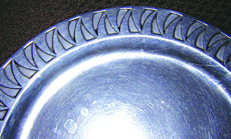 Rwanda (Armetale, Hollowware) 12" Round Tray by Wilton Armetale-1