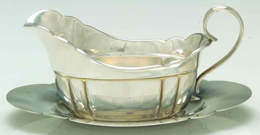 Quincy (Sterling, Hollowware) Sterling Gravy Boat & Underplate by Wallace Silver-1