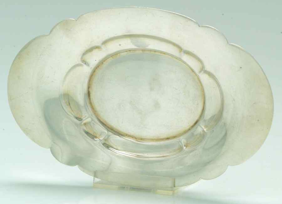 Quincy (Sterling, Hollowware) Underplate for Sterling Gravy Boat by Wallace Silver-1