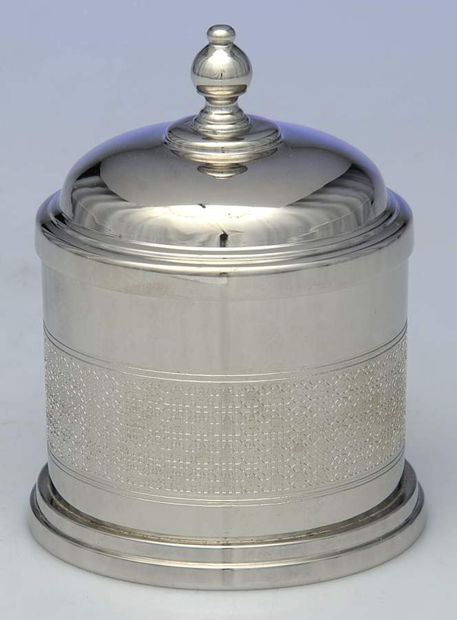 Jaipur (Hollowware) Sugar Bowl with Lid by Waterford-1