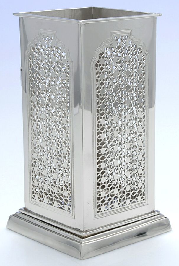 Jaipur (Hollowware) Medium Pierced Hurricane by Waterford-1