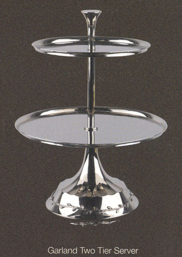 Garland Romance (Hollowware) 2 Tier Serving Tray by Waterford-1