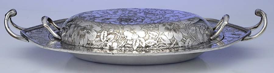 Tapestry (Silverplate, Hollowware) Oval Covered Vegetable by Weidlich Bros Mfg Co-1