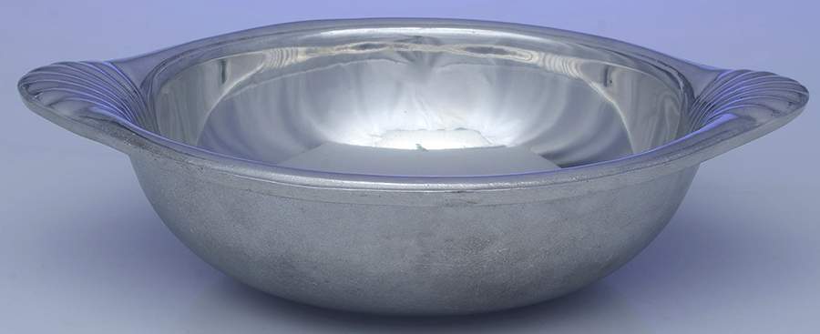 Scallop Handle (Hollowware) 12" Round Bowl by Wilton Armetale-1
