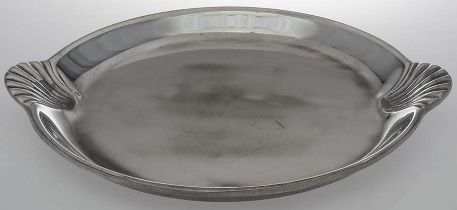 Scallop Handle (Hollowware) 13" Round Tray by Wilton Armetale-1