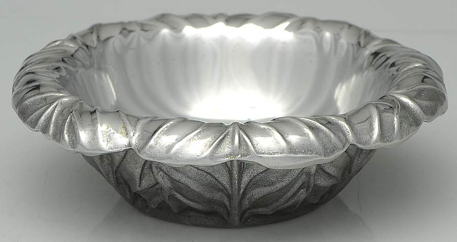 Scallop Handle (Hollowware) 12" Oval Vegetable by Wilton Armetale-1