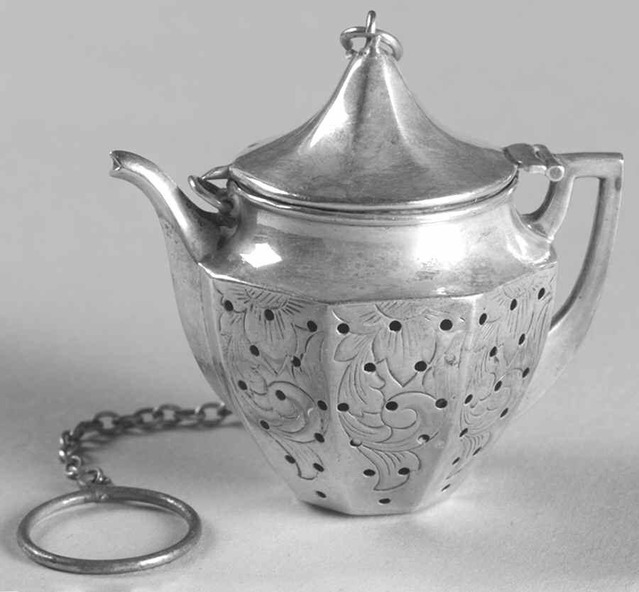 Tea Balls (Sterling, Hollowware) Teapot Shape Tea Ball by Webster Co-1