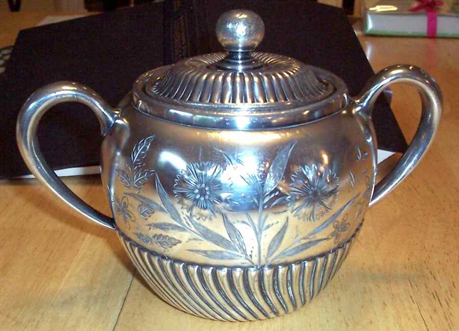 5027 (Silverplate, Hollowware) Sugar Bowl & Lid by Wilcox Silverplate-1