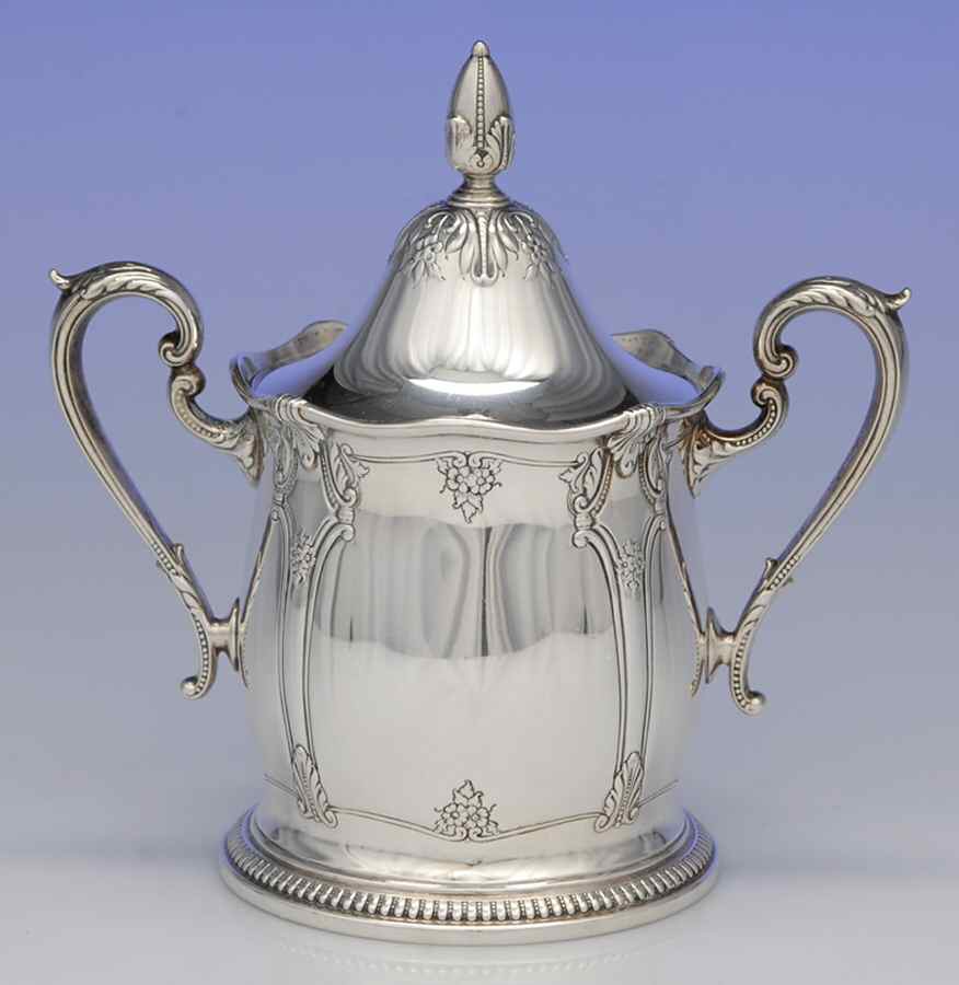 Stradivari (Sterling, Hollowware) Sugar Bowl & Lid by Wallace Silver-1