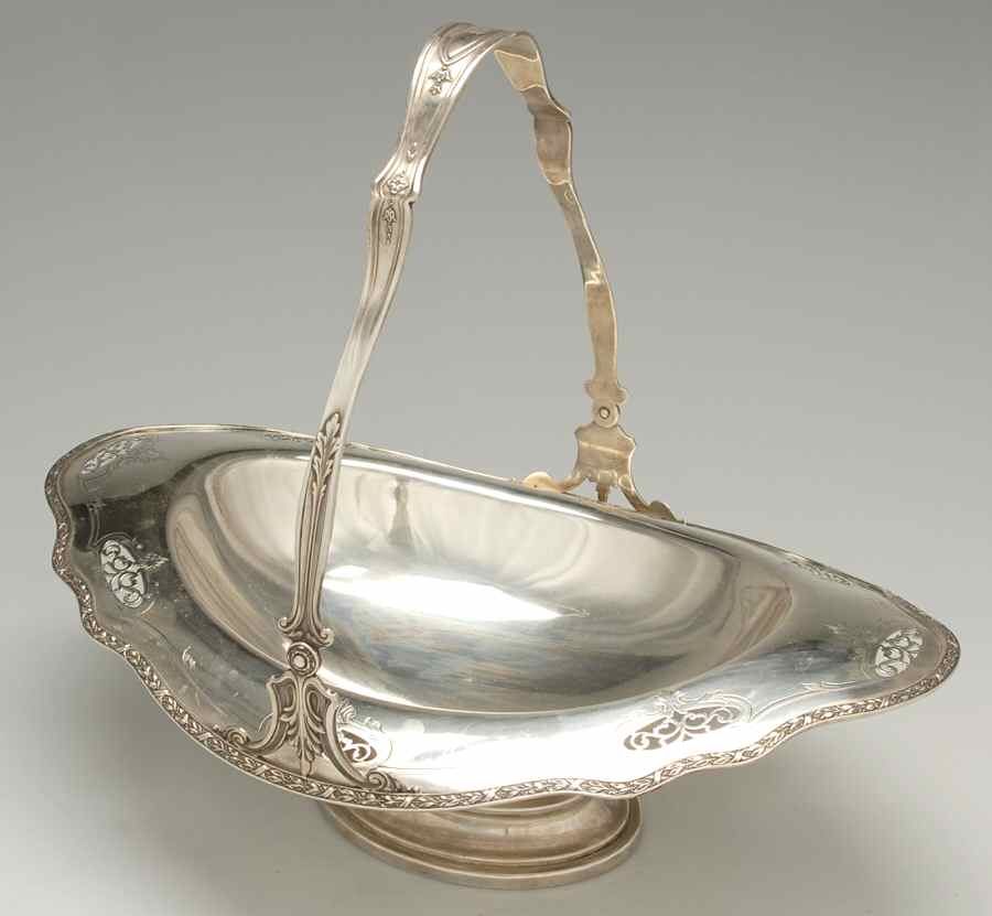 3324-3 (Sterling, Hollowware) 16" Handled Oval Footed Centerpiece by Wallace Silver-1