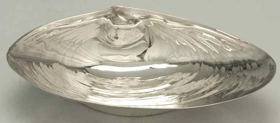 393 (Sterling, Hollowware) 6" Shell Shape Bon Bon by Wallace Silver-1