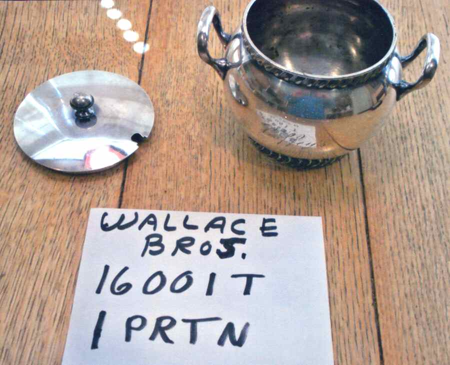 16001T (Silverplate, Hollowware) Sugar Bowl & Lid by Wallace Silver-1